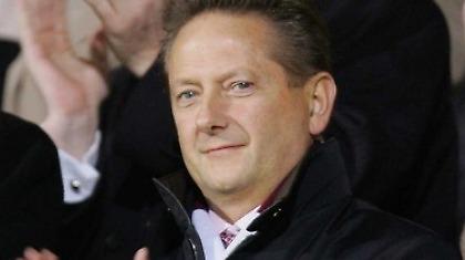 Πουλά με το αζημίωτο ο Ρομανόφ