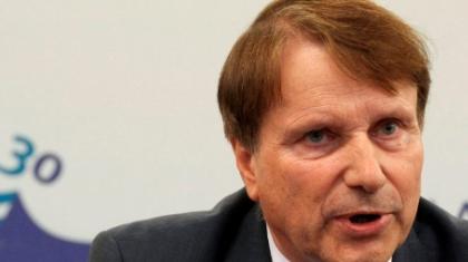 Εγώ λέω «ναι» στο μαντρόσκυλο!