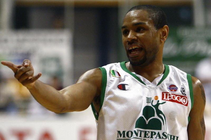 Αποσύρθηκε ο ΜακΙντάιρ