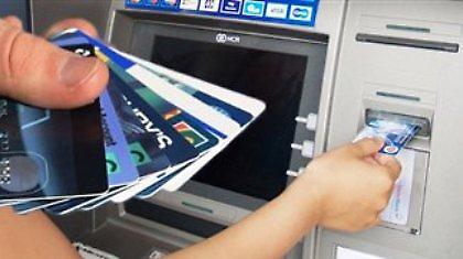 Ακυρώνουν χιλιάδες πιστωτικές κάρτες σε όλη την Ελλάδα