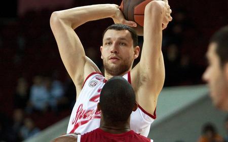 Με οδηγό τον Λουκά