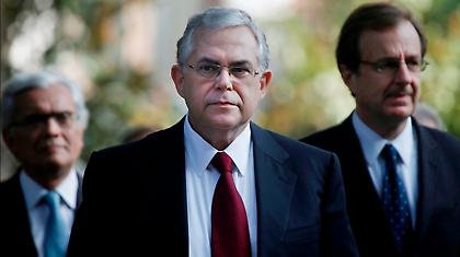 Συνάντησεις Παπαδήμου με τα κόμματα που δε συμμετέχουν στην κυβέρνηση