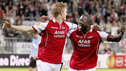 Εκεί… προσκυνάνε όλοι!