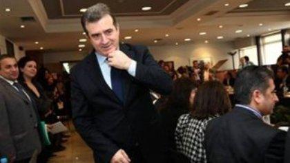 Αποδοκίμασαν τον Χρυσοχοΐδη στην συνέλευση του ΞΕΕ