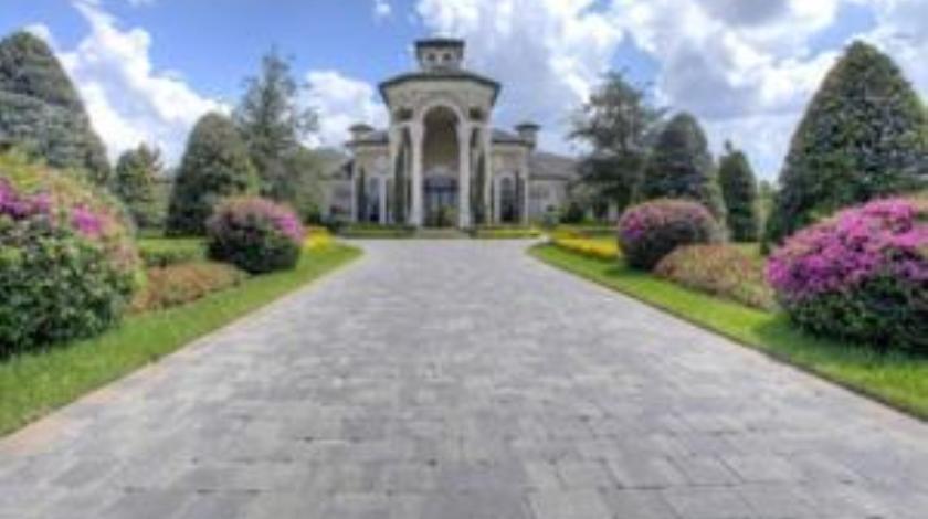 Το απίθανο σπίτι του Αμάρε Στουνταμάιρ (pics)