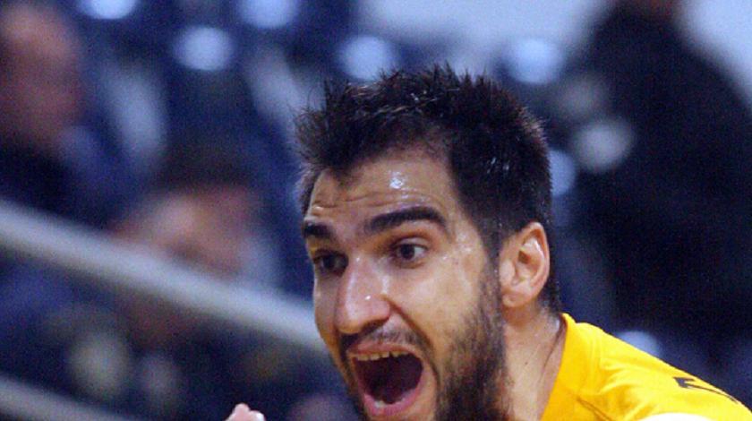 Εκτός ο Ταπούτος