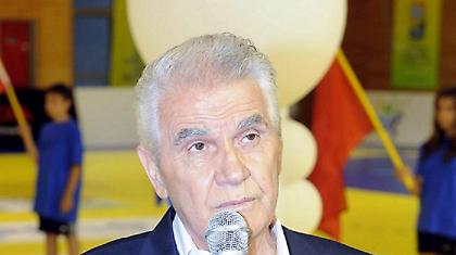 Αποχωρεί ο Λαζαρίδης