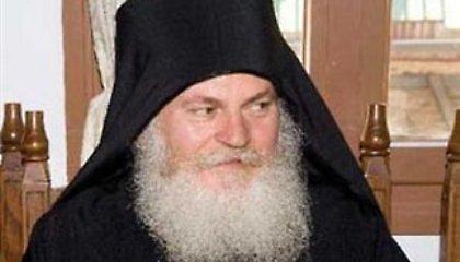 Απολογείται ο Εφραίμ για τις «ιερές» ανταλλαγές