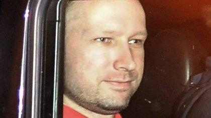 Ψυχωτικός ο Μπρέιβικ και συνεπώς… ποινικά ανεύθυνος!