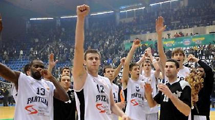 Συνεχίζονται τα πρόστιμα