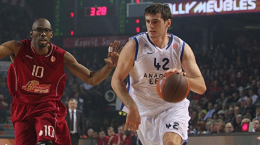 Μόνη της το έκανε ντέρμπι!