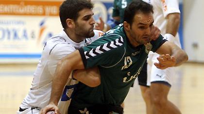 «Λύκοι» ακάθεκτοι