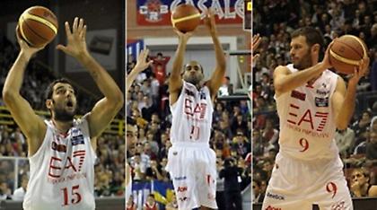 Δεν τους πάνε τα Αρμάνι