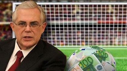 Το παραποδόσφαιρο στηρίζει τον Λουκά Παπαδήμο!