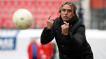 Έχασε από Ολυμπιακό, κέρδισε Παναθηναϊκό, απολύθηκε