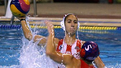 Τέσσερα γκολ και φύγαμε για ημιτελικό!