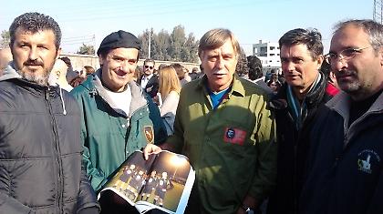 «Μην καρτεράτε να λυγίσουμε»