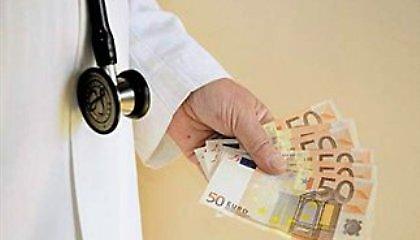 Πόρισμα «καίει» διευθυντή εξωσωματικής γονιμοποίησης