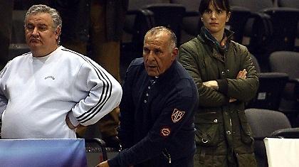 Θεϊκός καβγάς Τσάκα-Κωνσταντίνου (ηχητικό)