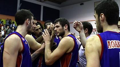 Δεν προπονήθηκε, αλλά έφερε… γλυκά