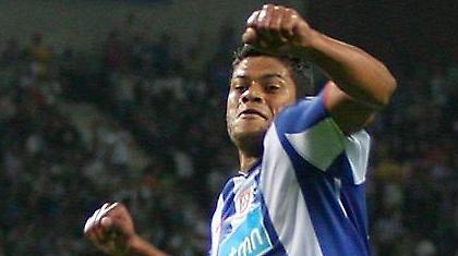 Πάνε τα «σαλόνια», ώρα για τ’ «αλώνια»!