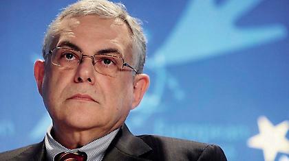 Θέλουν μηδενικό έλλειμμα κι ας πληρώνουμε τόκους