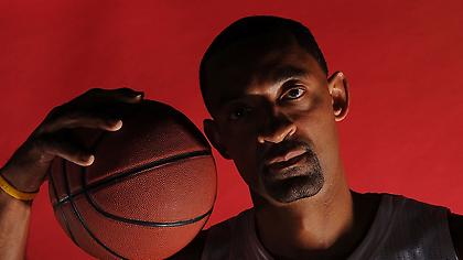 Έμεινε και ο Χάουαρντ στο Μαϊάμι