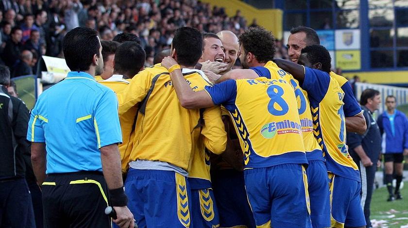 Τέλος οι (Εντζε)γκέλες