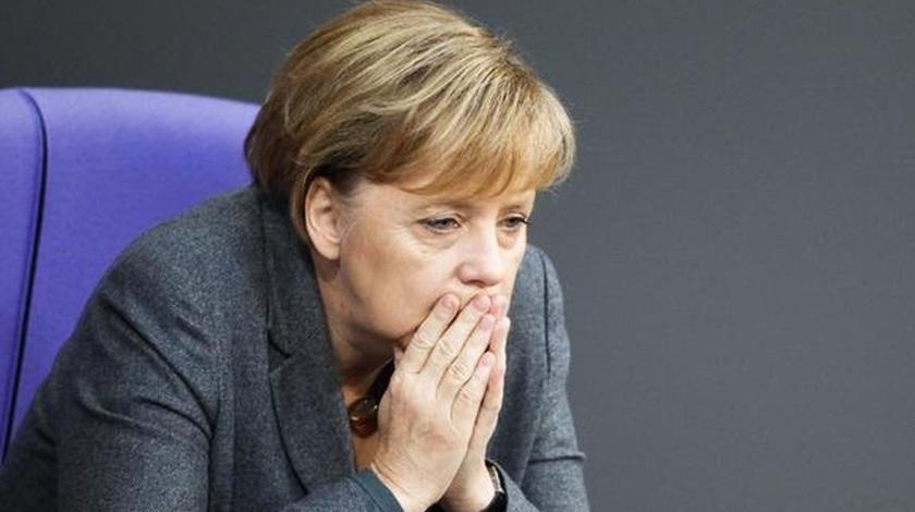 Εκ των έσω κριτική στην Μέρκελ