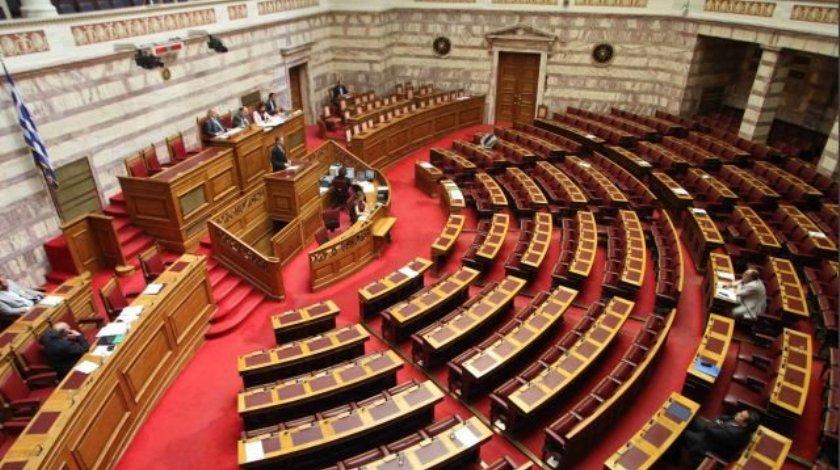 Aναδίπλωση πρώην βουλευτών για τα αναδρομικά