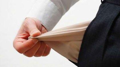 Νιώθω ένα χέρι στην τσέπη