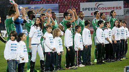 Κλωτσάτε, μπας και ξυπνήσουν