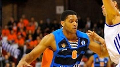 «Καθάρισαν» δεκατρείς