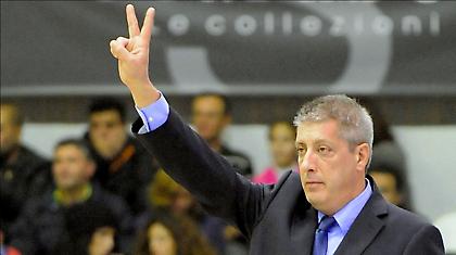 Φραγκιάς: «Πατάμε ακόμα στη γη»