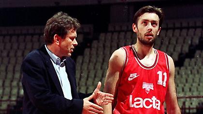 Ο Θρύλος νίκησε τον Κούκοτς (video)