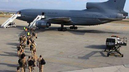 «Προκλητικές οι δηλώσεις του Bρετανού Yπ. Άμυνας»