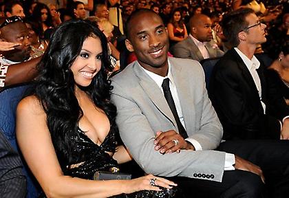 Χωρίζει ο Κόμπι!