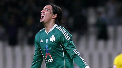 Δεν βουτάει, πετάει!