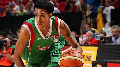 Στον Ίκαρο και με τη βούλα ο Μπεκ