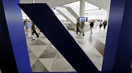 «Το 2012 θα δείξει αν θα επιβιώσει το ευρώ»