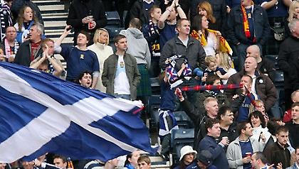 Θέσεις ορθίων στα γήπεδα της Σκοτίας!