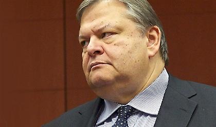 Ανοίγει τα χαρτιά του ο Βενιζέλος