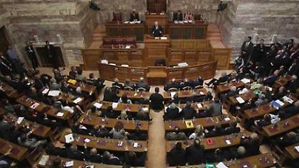 Αποκαθήλωση του ηγεμόνα τώρα ή αργότερα;