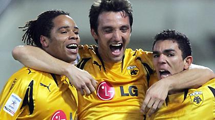 Χριστουγεννιάτικες «τεσσάρες» από ΑΕΚ (videos)