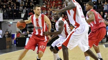 Θλάση ο Μάντζαρης, τράβηγμα ο Λούκας