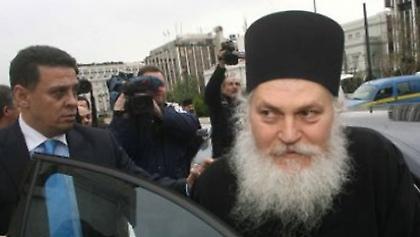 Εφραίμ: Επιχειρηματίας με ράσο;