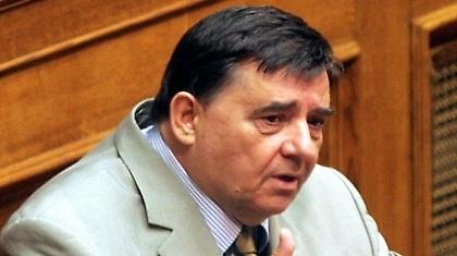 Έτοιμος να φύγει από την Κυβέρνηση ο Καρατζαφέρης