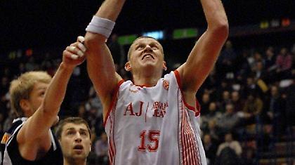 Έδιωξε έναν, πήρε άλλον