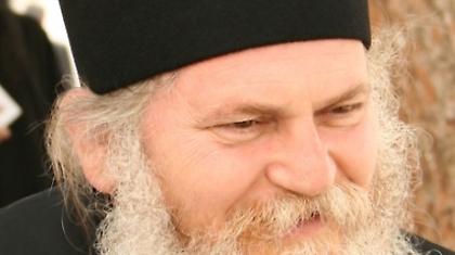 Ενοχλεί η προφυλάκιση Εφραίμ; Όχι η Μονή Α.Ε.;