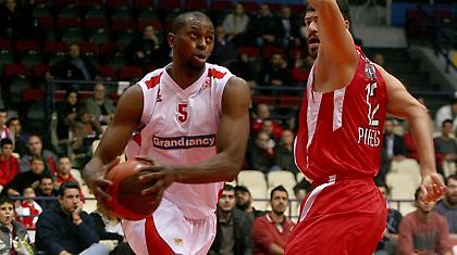 Ο Ακινγκμπάλα που θέλει ο Ολυμπιακός ήταν… (video)